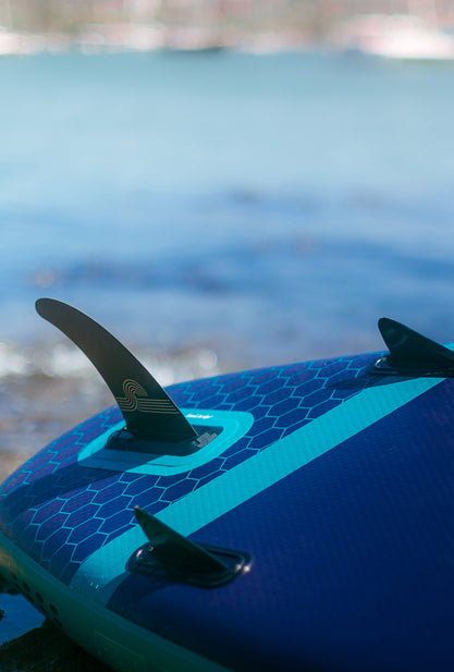 Aquaplanet PACE 10'6″ aufblasbares Paddle-Board-Paket – Blaugrün/Mitternacht